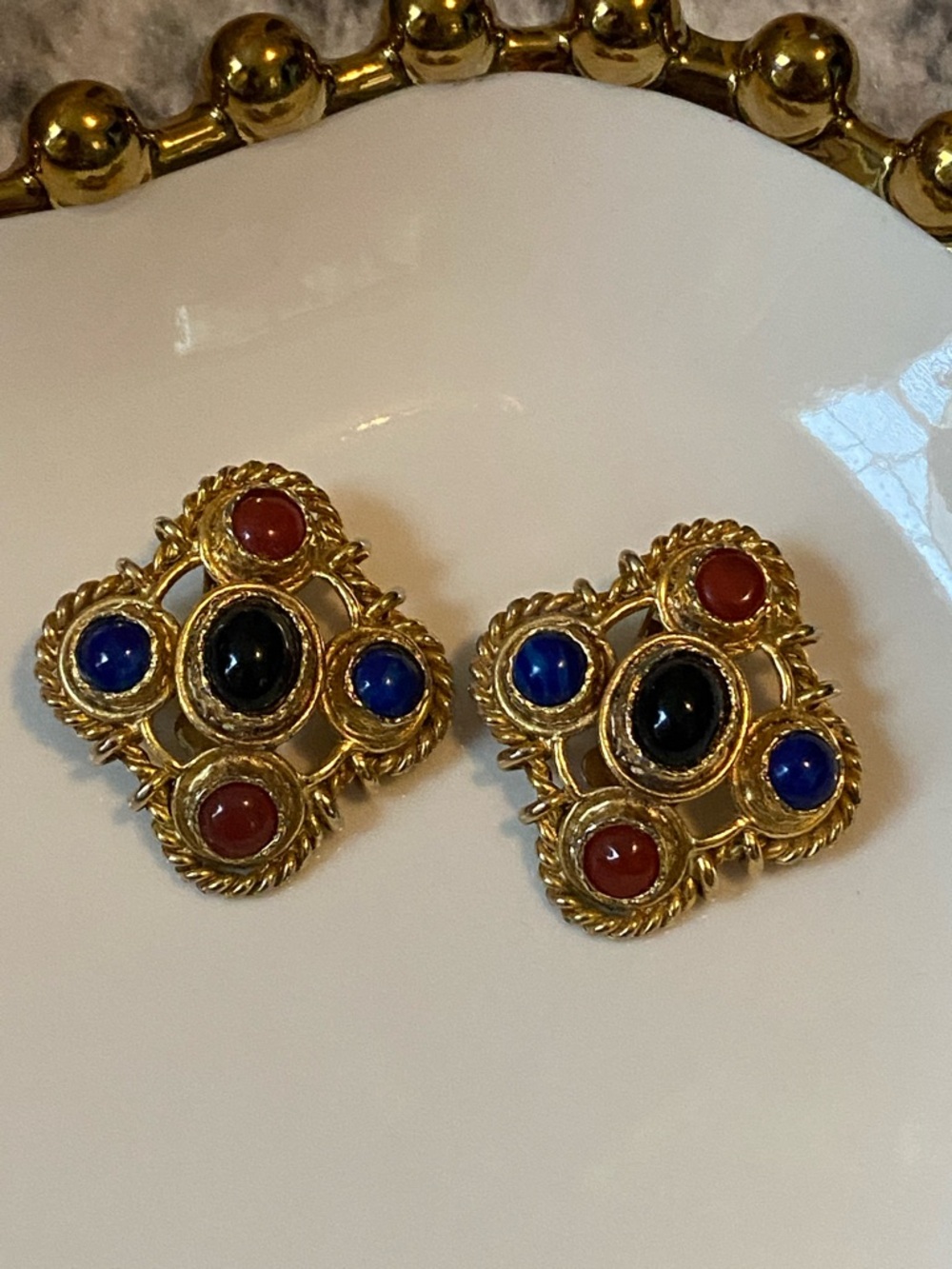VTG Stone Cabochon Clip Earrings